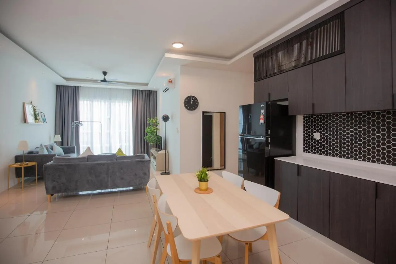 Good Seaview Condo, Near Queensbay Bayan Lepas 0*,