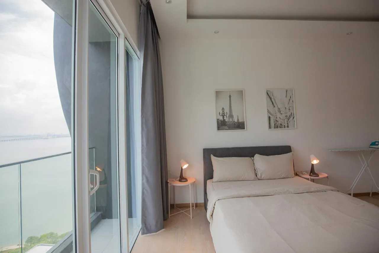 Good Seaview Condo, Near Queensbay Bayan Lepas Apartment