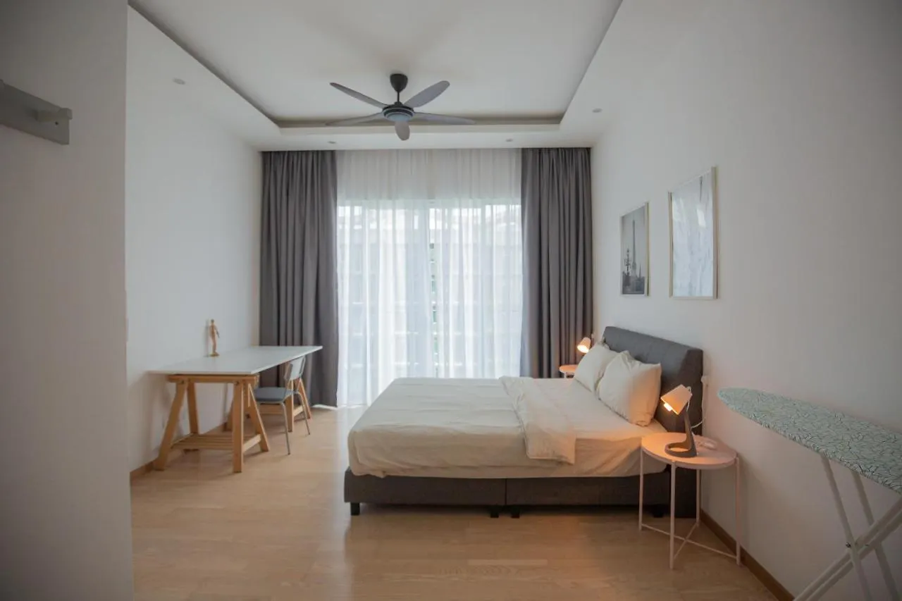 Good Seaview Condo, Near Queensbay Bayan Lepas Malaysia