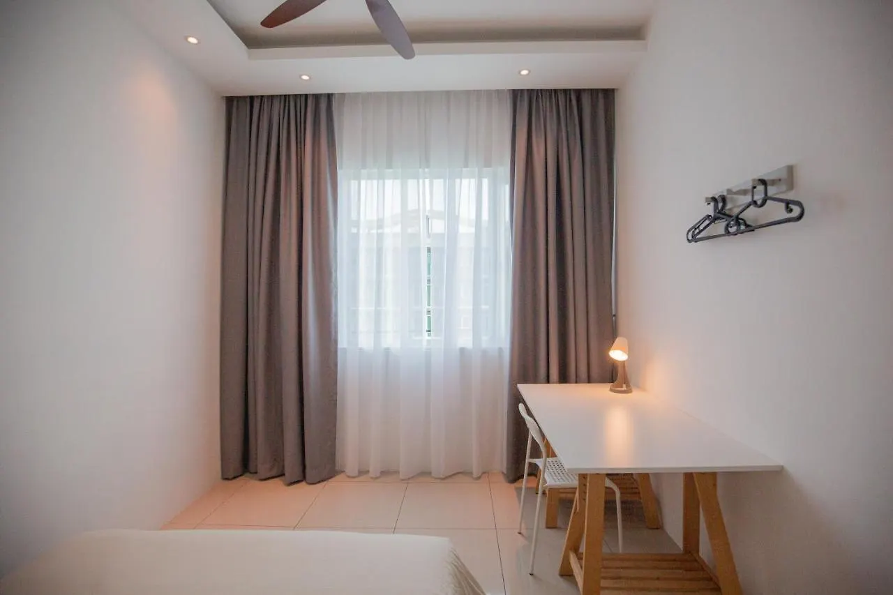 Good Seaview Condo, Near Queensbay Bayan Lepas